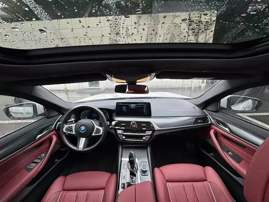 BMW 5 Series New Energy — фото 5