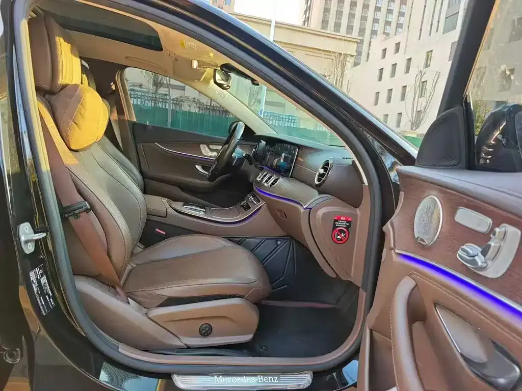 Mercedes-Benz E-Class 2023 из CN, фото 4