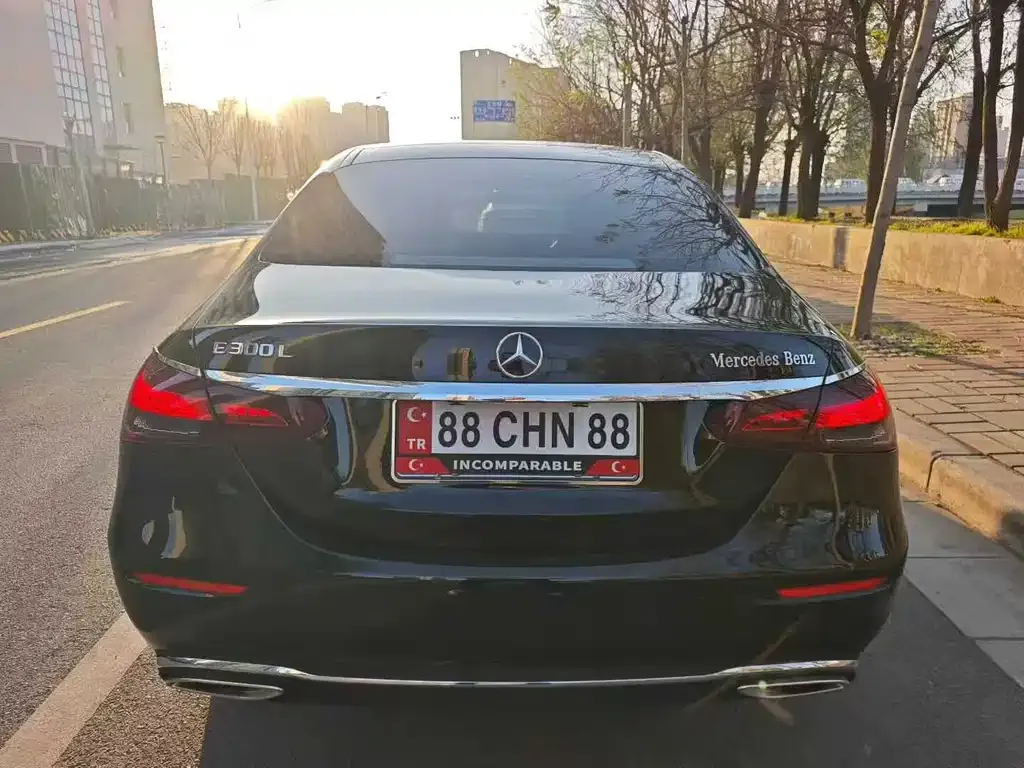 Mercedes-Benz E-Class 2023 из CN, фото 2