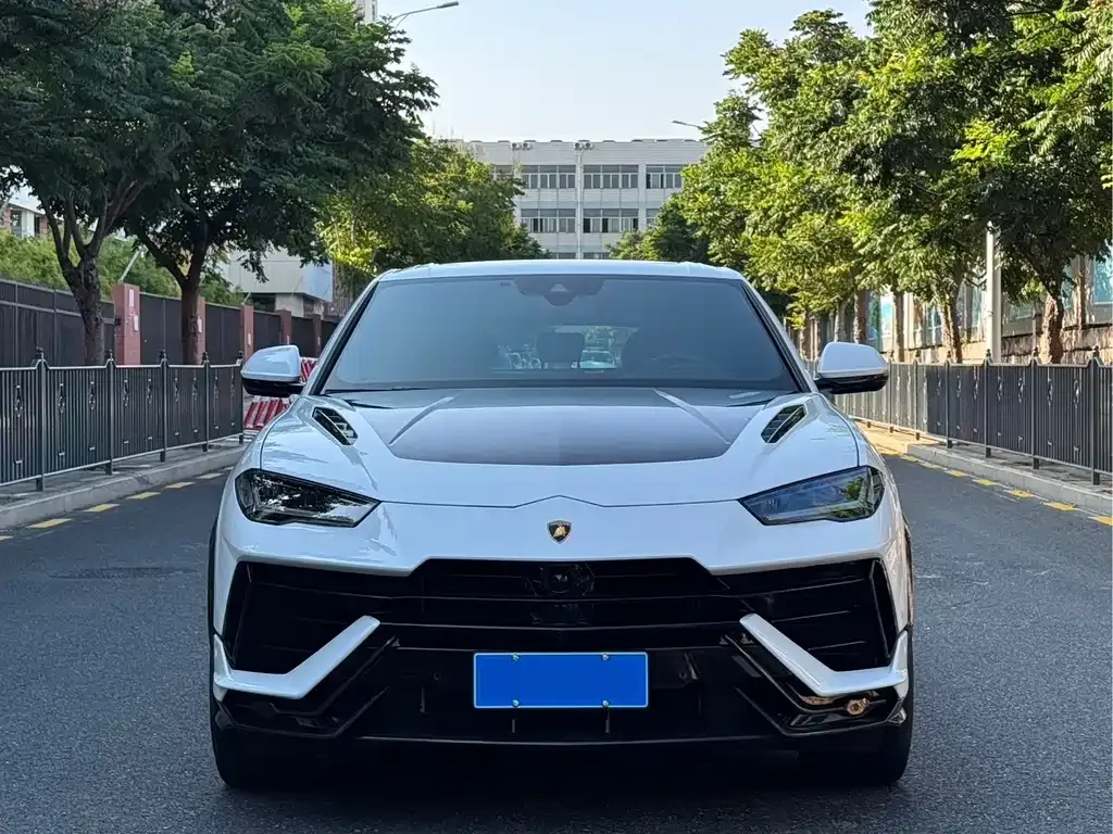 Lamborghini Urus 2024 из CN, фото 9