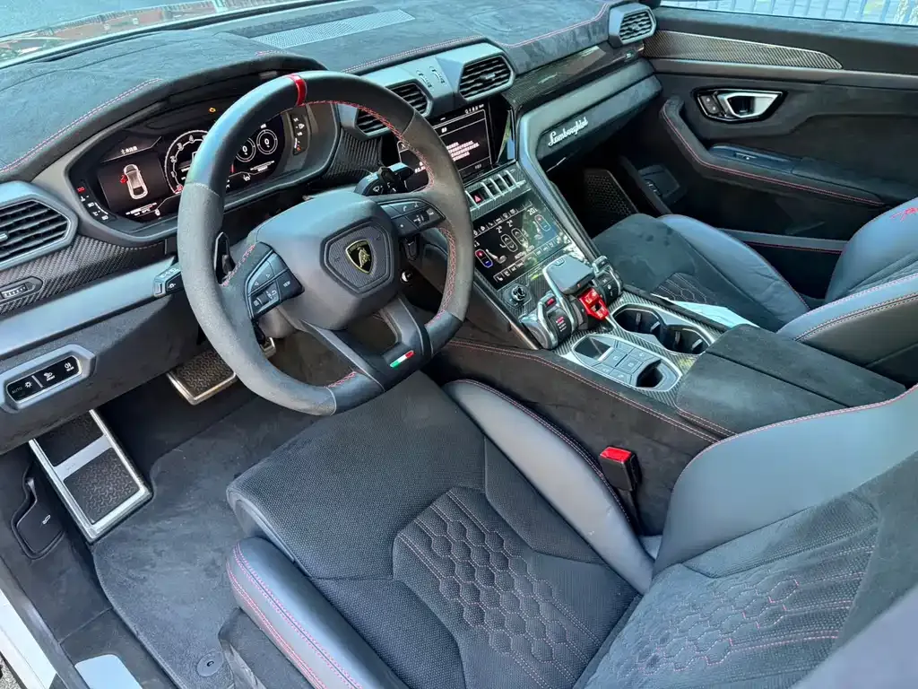 Lamborghini Urus 2024 из CN, фото 10
