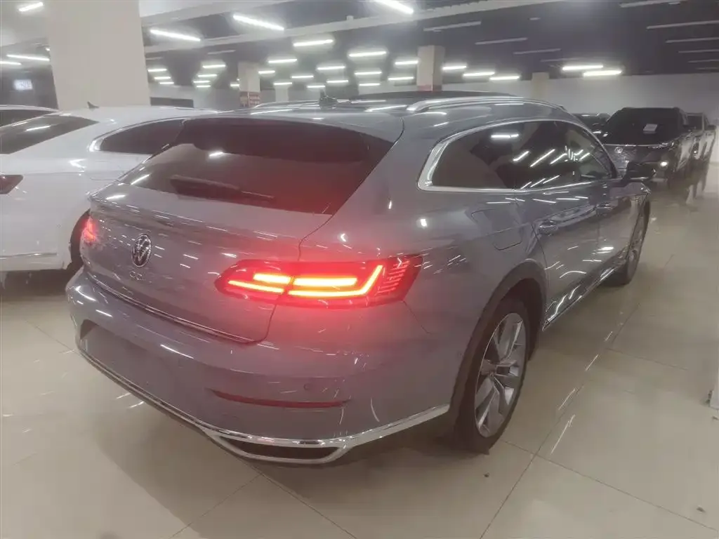 Volkswagen CC 2023 из CN, фото 5