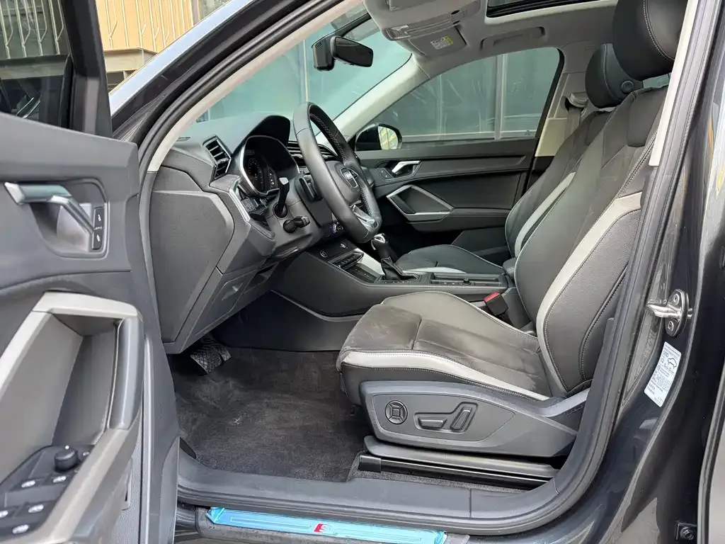 Audi Q3 2022 из CN, фото 8