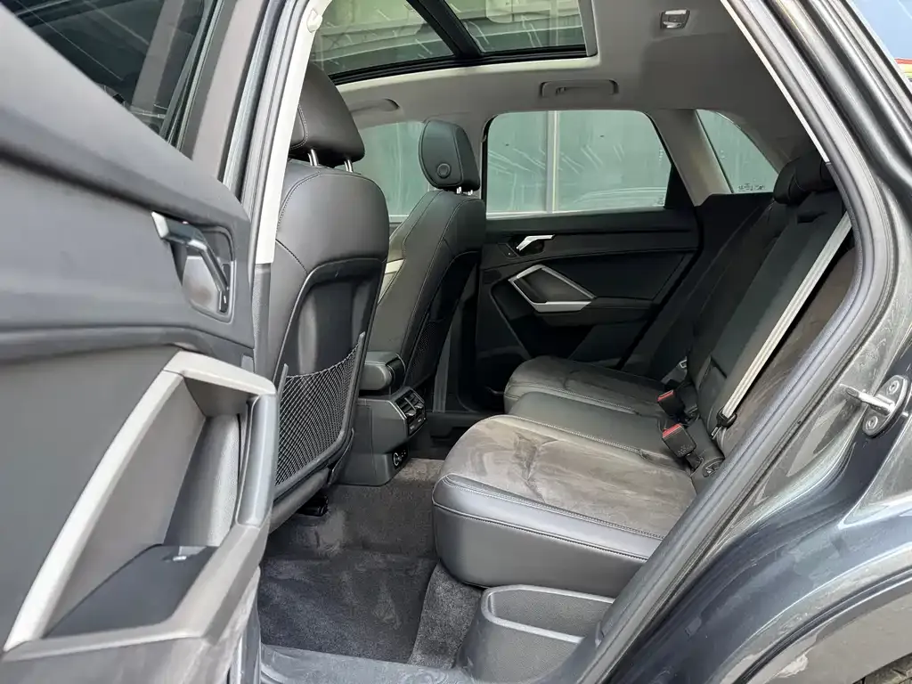 Audi Q3 2022 из CN, фото 7
