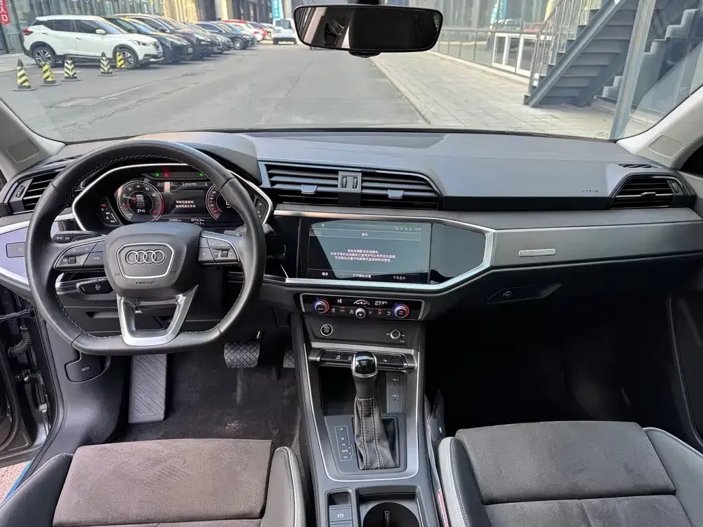 Audi Q3 2022 из CN, фото 10