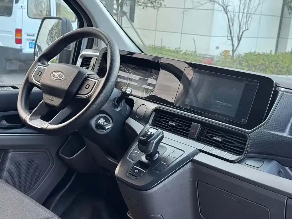 Ford Transit 2024 из CN, фото 6