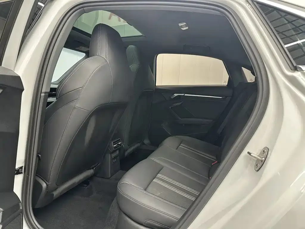 Audi A3 2022 из CN, фото 2