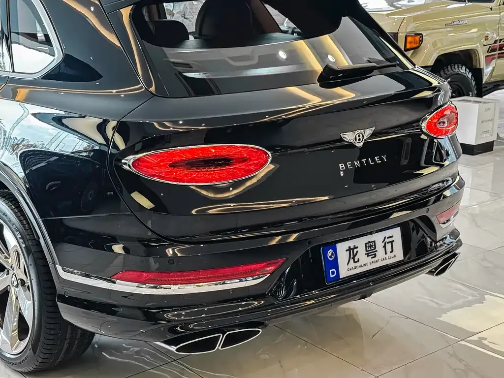 Bentley Bentayga 2021 из CN, фото 3