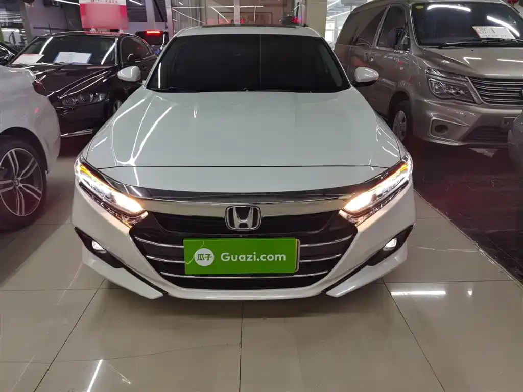 Honda Accord — фото 3