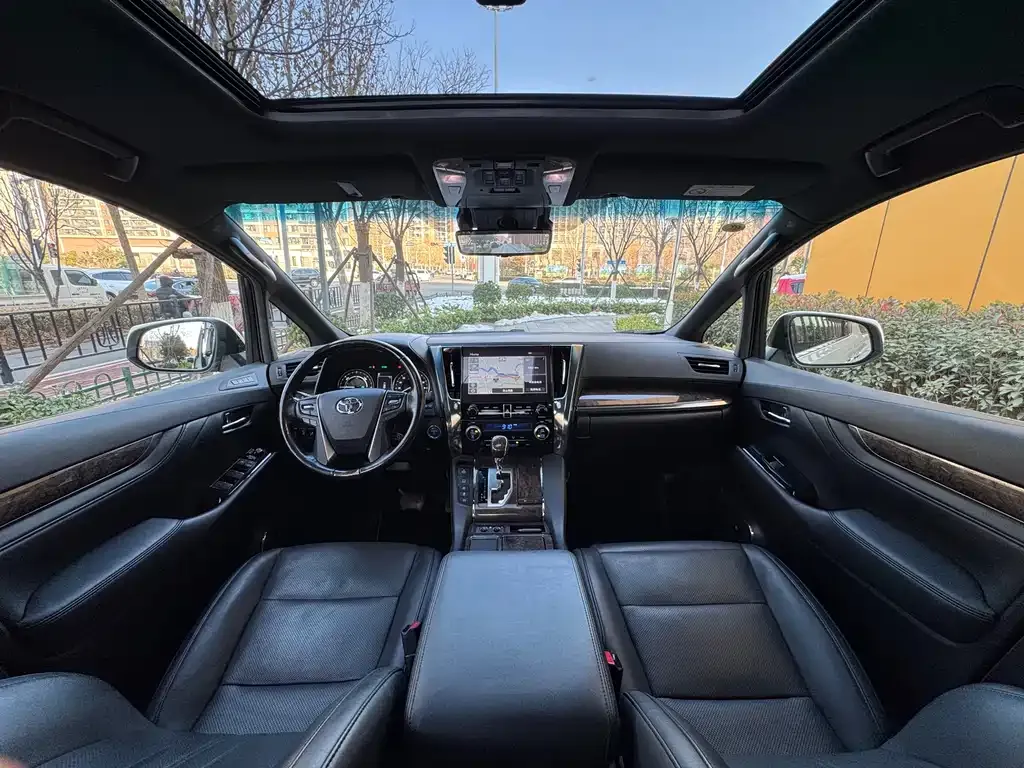 Toyota Vellfire 2021 из CN, фото 10