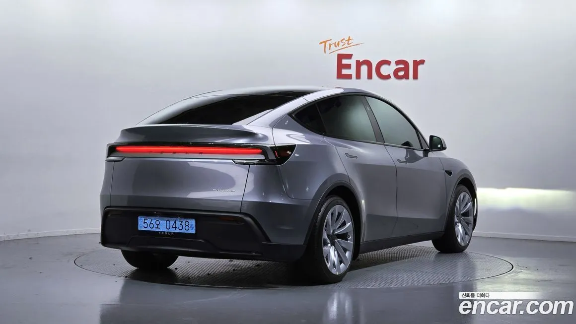 Tesla Model Y 2025 из KR, фото 2