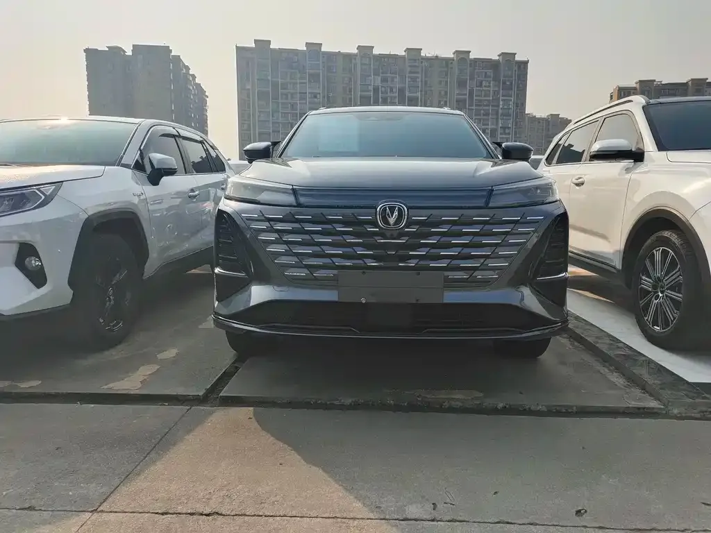 Changan CS75PLUS — фото 9