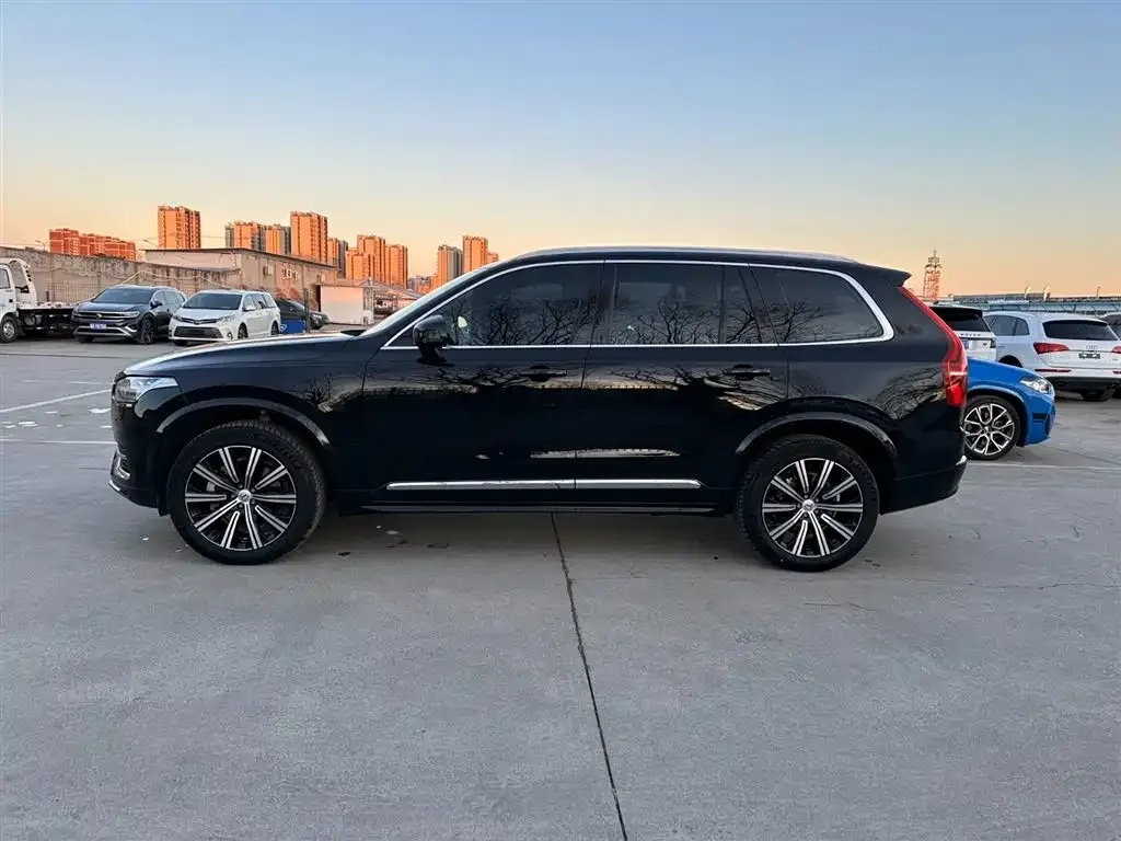 Volvo XC90 2024 из CN, фото 2