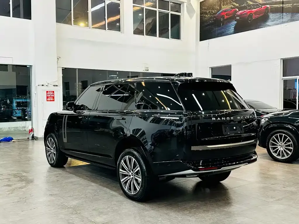 Land Rover Range Rover 2025 из CN, фото 2
