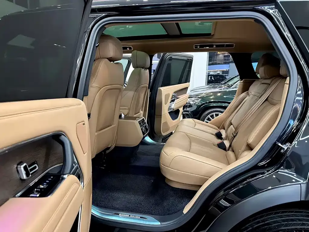 Land Rover Range Rover 2025 из CN, фото 4