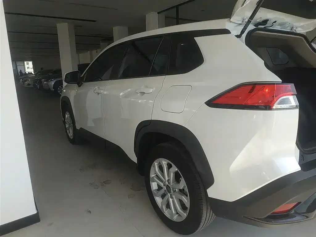 Toyota Frontlander 2022 из CN, фото 5