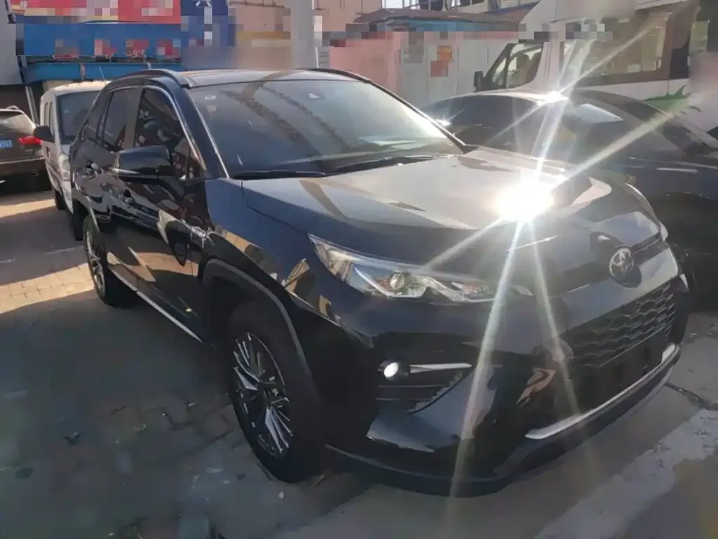 Toyota Wildlander 2024 из CN, фото 2