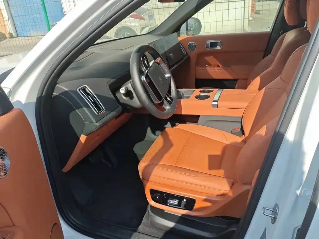 Li Auto L8 2025 из CN, фото 8