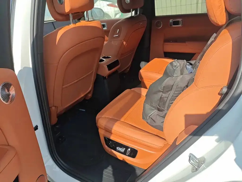 Li Auto L8 2025 из CN, фото 2