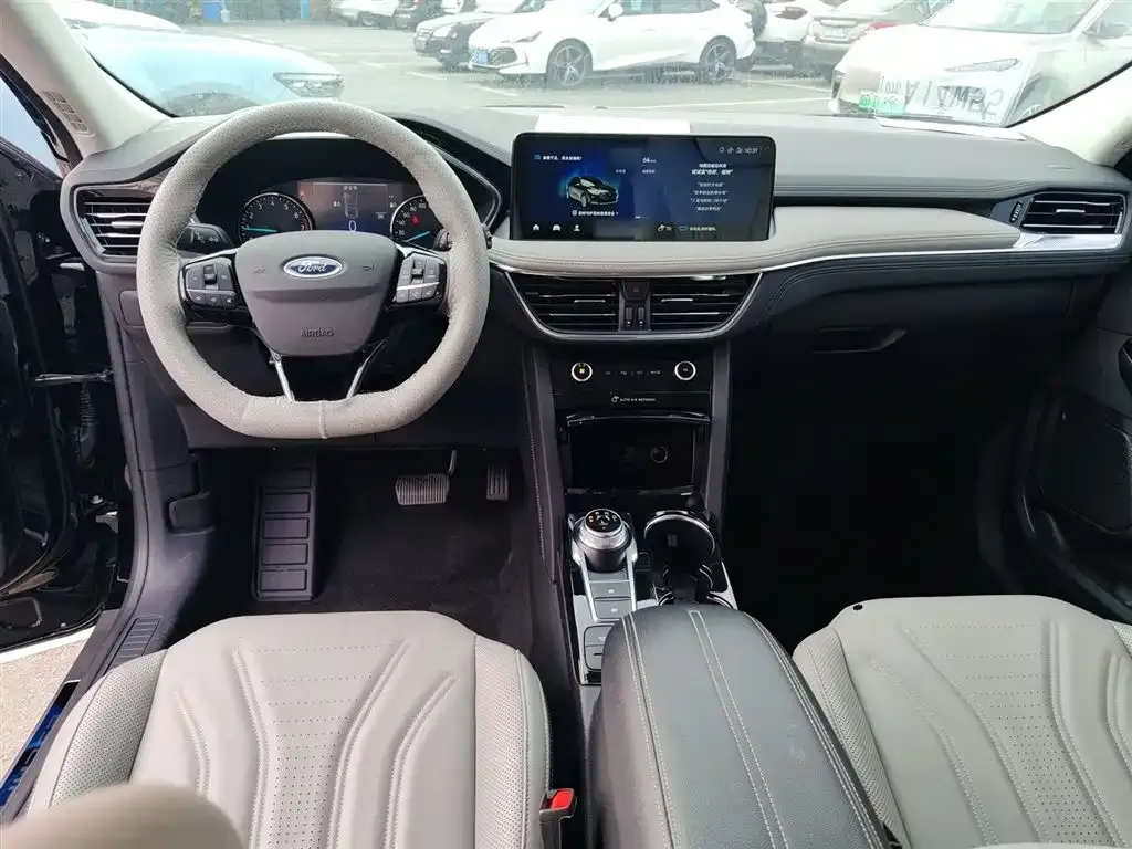 Ford Escape 2023 из CN, фото 9