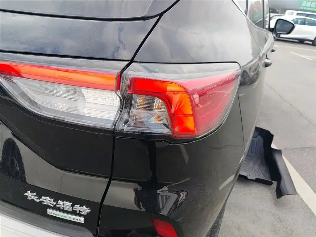 Ford Escape 2023 из CN, фото 8