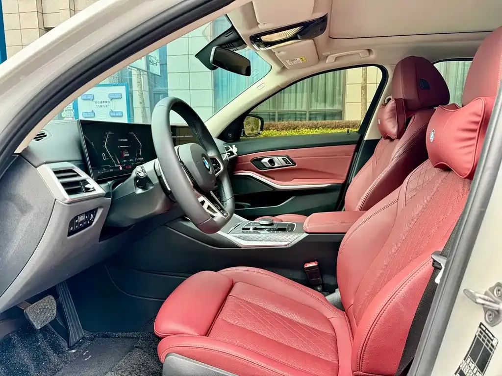 BMW 3 Series 2024 из CN, фото 5