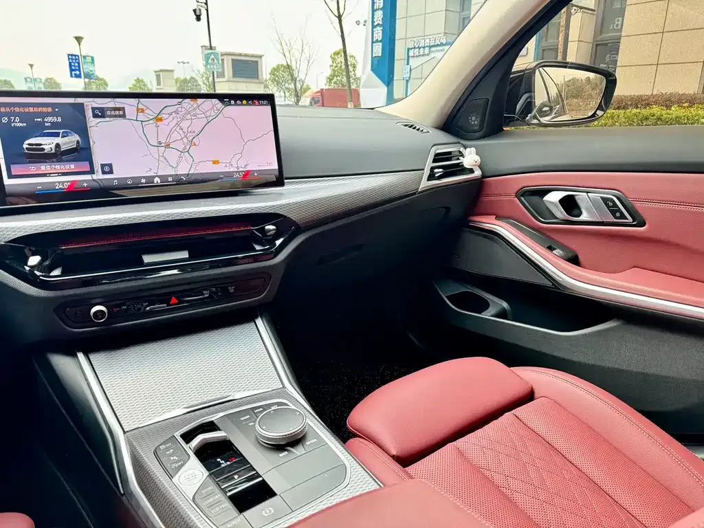 BMW 3 Series 2024 из CN, фото 3