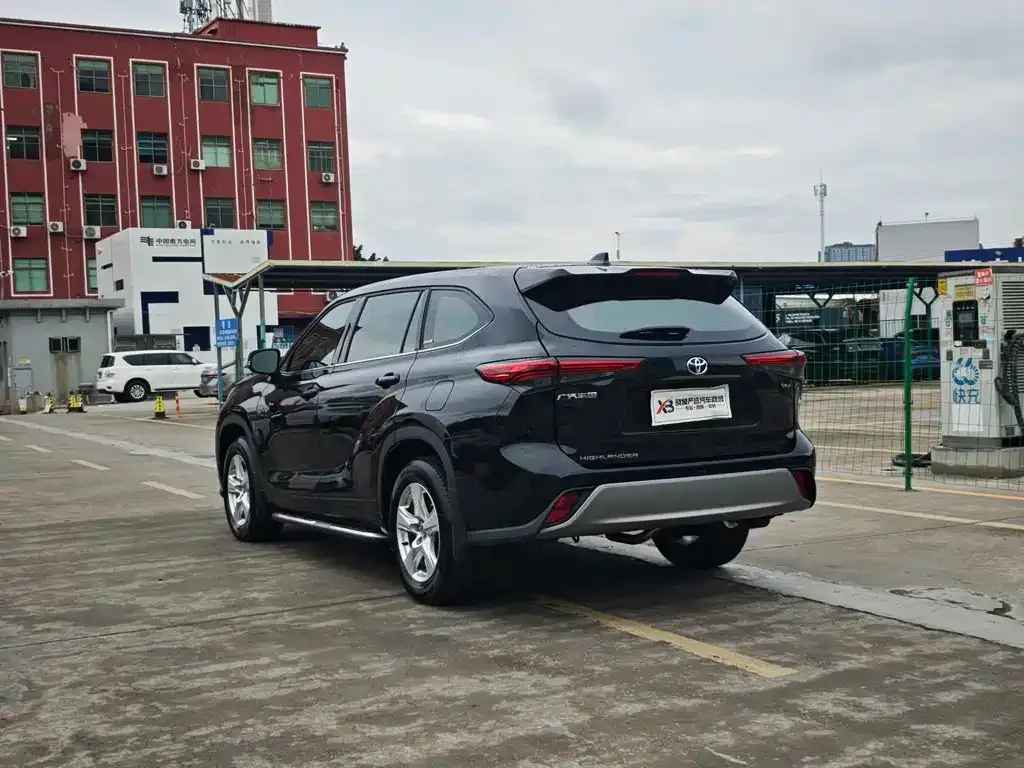 Toyota Highlander 2025 из CN, фото 8