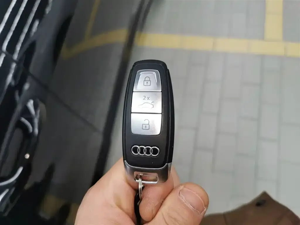 Audi A6L 2024 из CN, фото 6