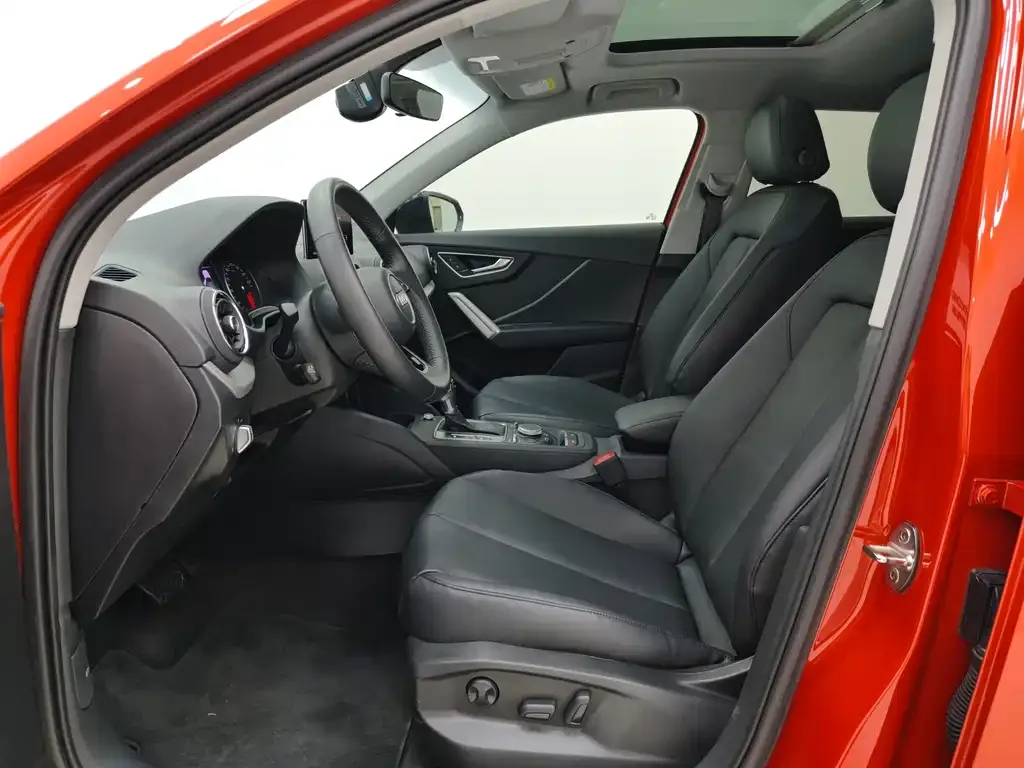 Audi Q2L 2021 из CN, фото 3