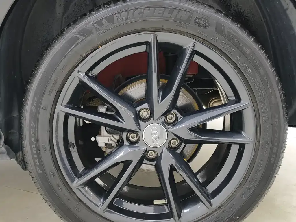 Audi Q2L 2021 из CN, фото 6