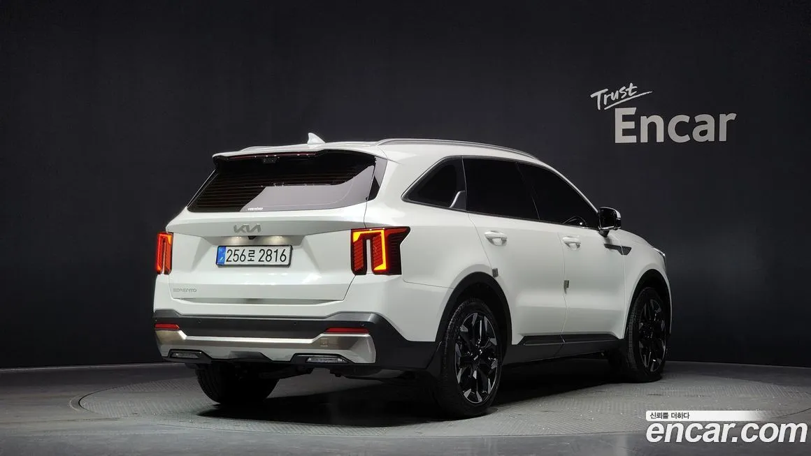 Kia Sorento — фото 4