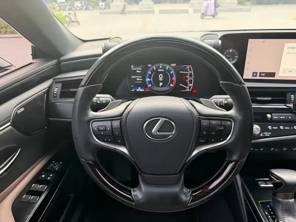 Lexus ES 2023 из CN, фото 8
