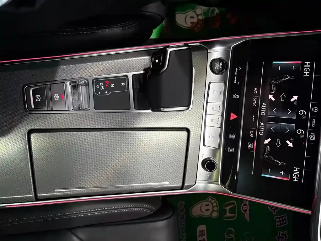 Audi A6L 2023 из CN, фото 6