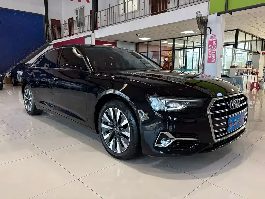 Audi A6L 2023 из CN, фото 4