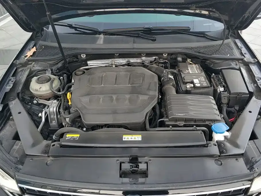 Volkswagen Magotan 2023 из CN, фото 5