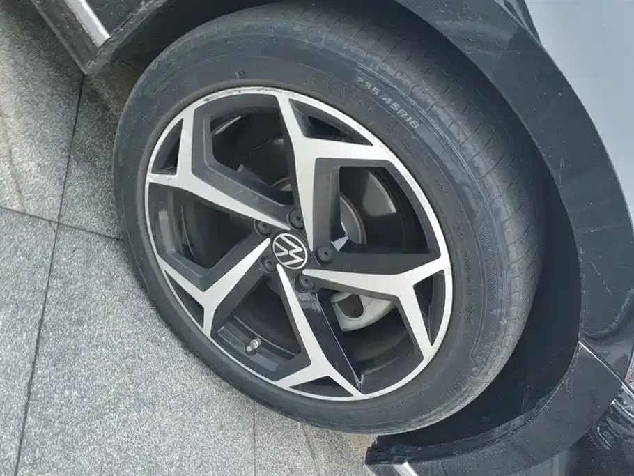 Volkswagen Magotan 2023 из CN, фото 7