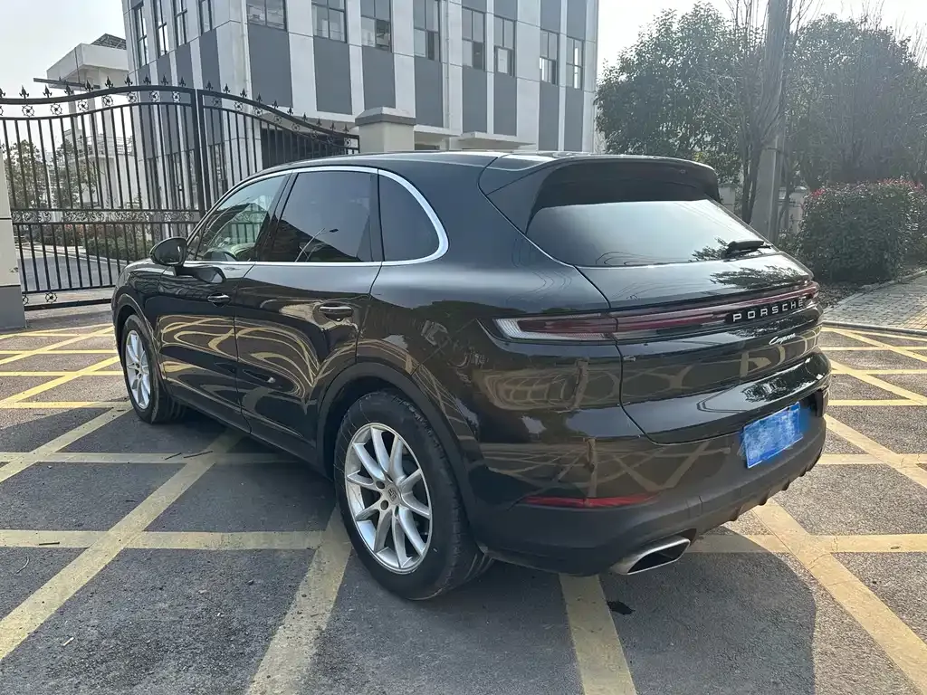 Porsche Cayenne 2024 из CN, фото 7