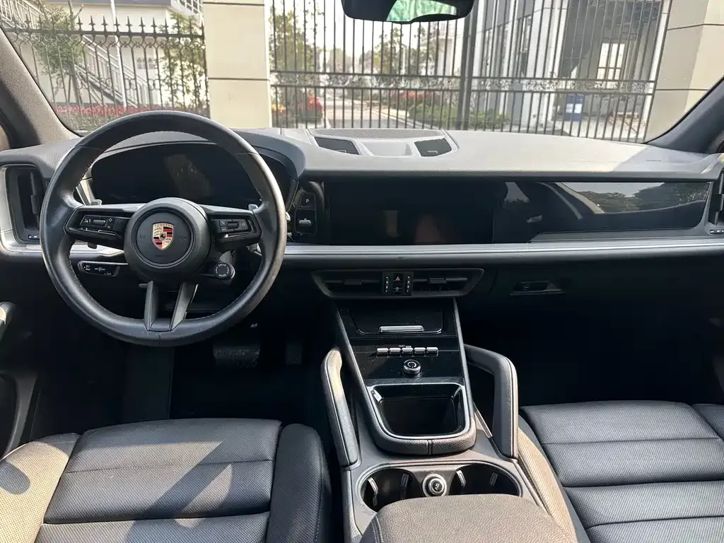 Porsche Cayenne 2024 из CN, фото 2