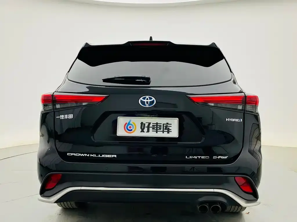 Toyota Crown Kluger 2022 из CN, фото 9
