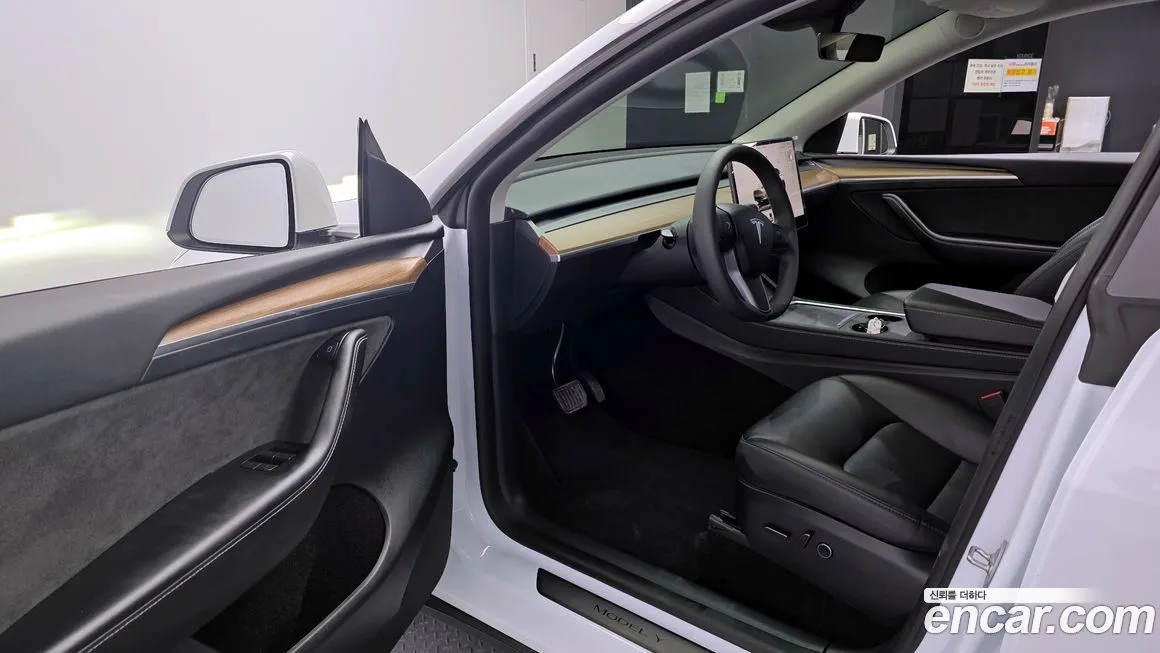 Tesla Model Y 2024 из KR, фото 5