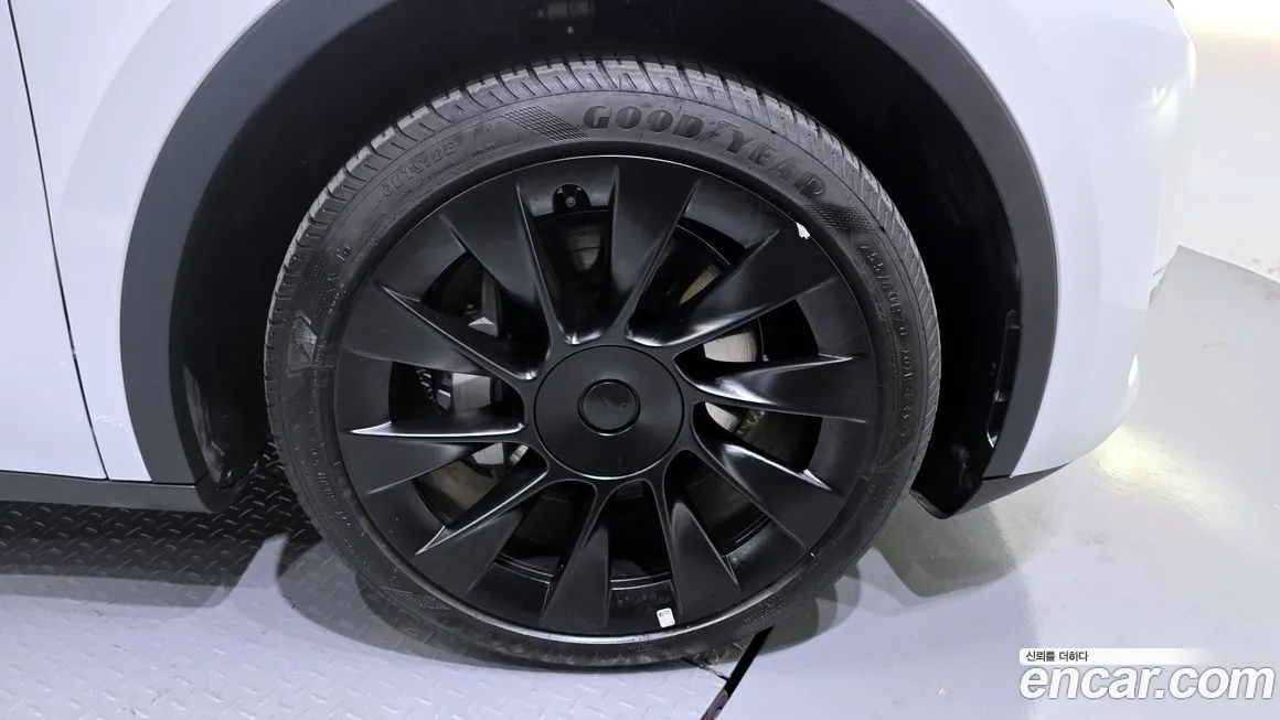 Tesla Model Y 2024 из KR, фото 10