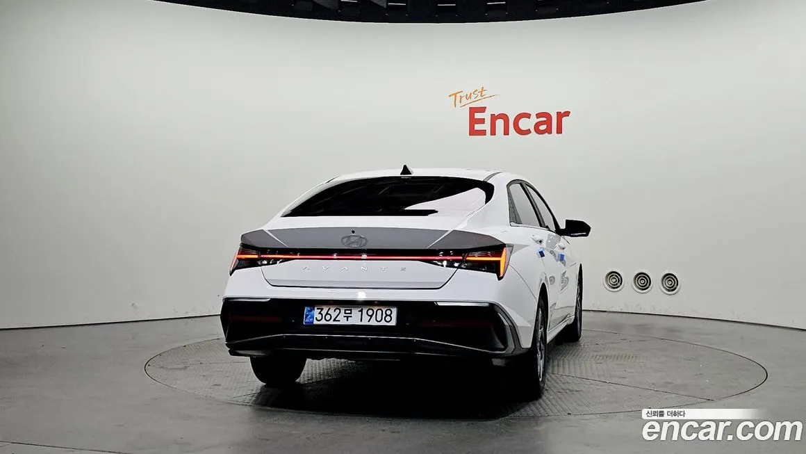 Hyundai AVANTE — фото 2
