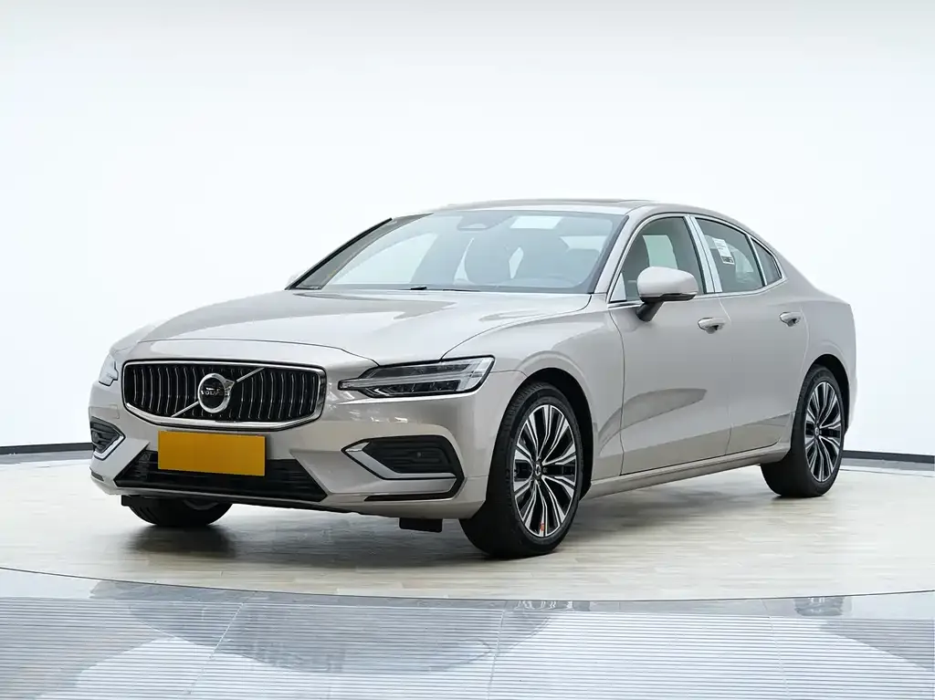 Volvo S60 2026 из CN, фото 1