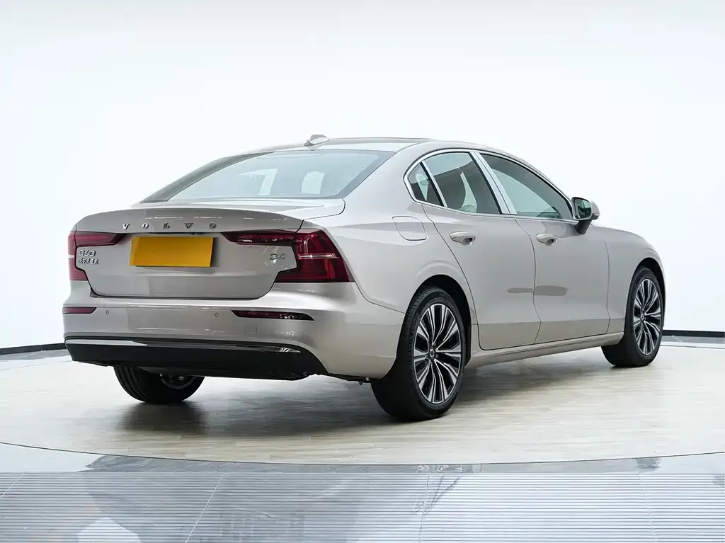 Volvo S60 2026 из CN, фото 10