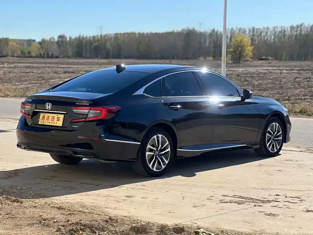 Honda Accord — фото 4