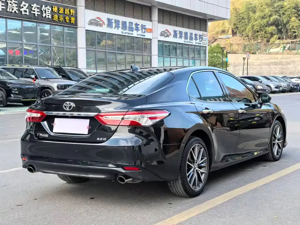 Toyota Camry 2021 из CN, фото 5