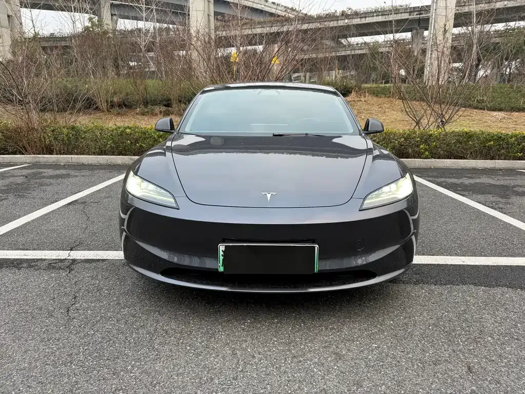 Tesla Model 3 — фото 8