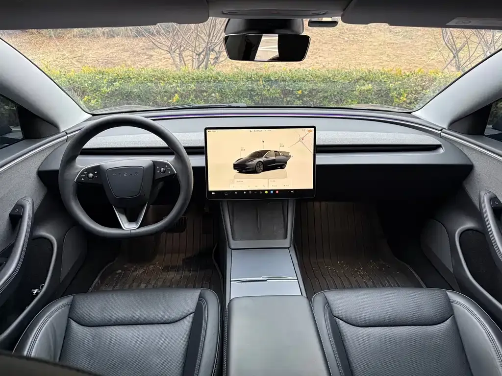Tesla Model 3 — фото 5