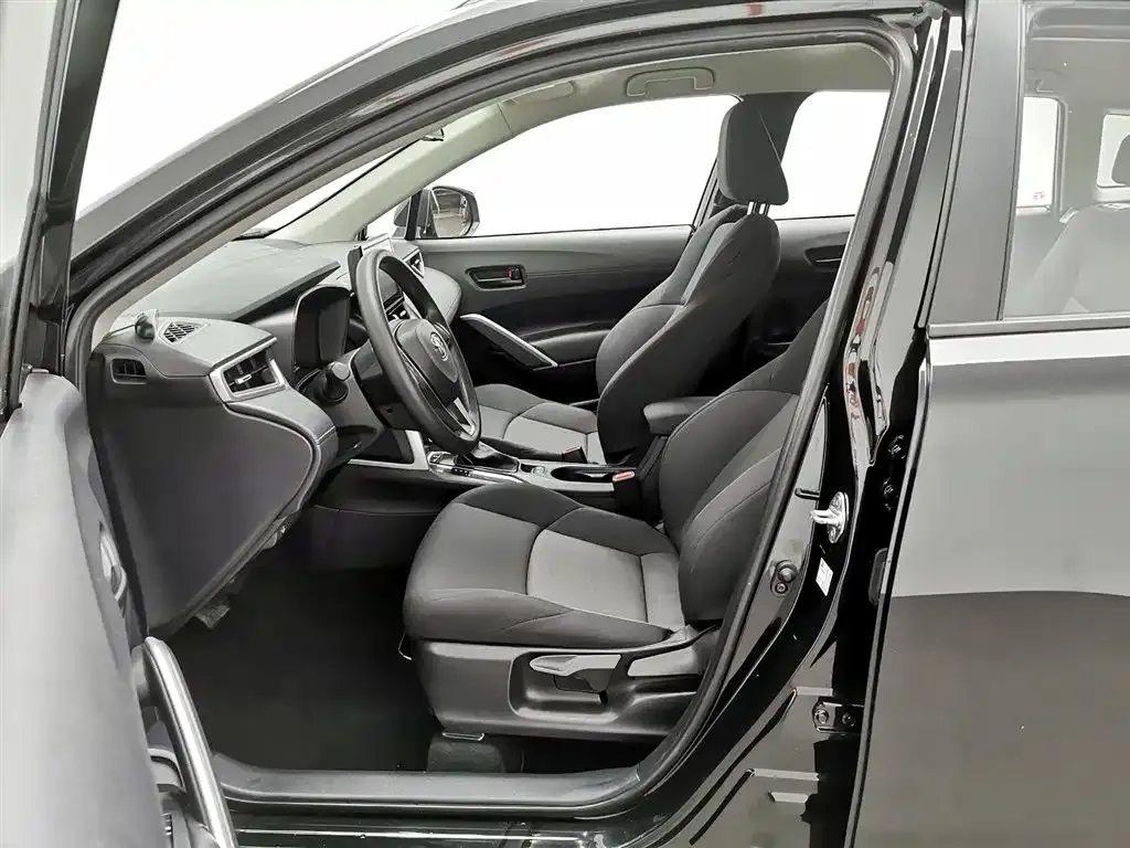 Toyota Frontlander 2023 из CN, фото 10